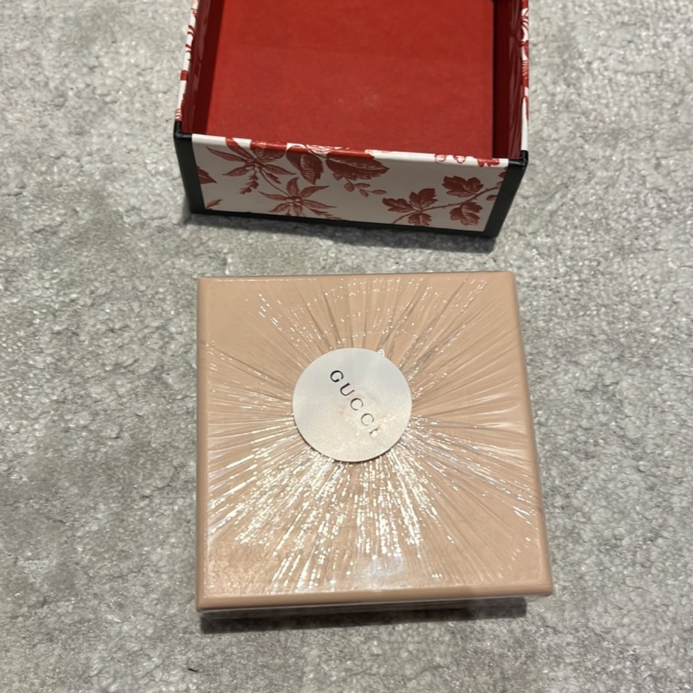 Gucci perfumed soap - Picture 2 of 4